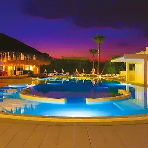 Отель Borgo Rio Favara Club, Испика